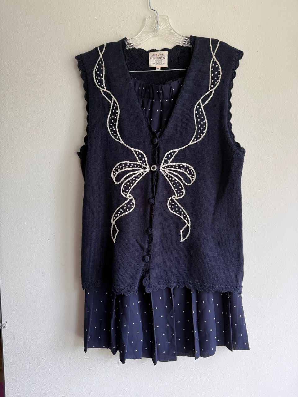 80s navy "bow on top" sweater vest/skirt set