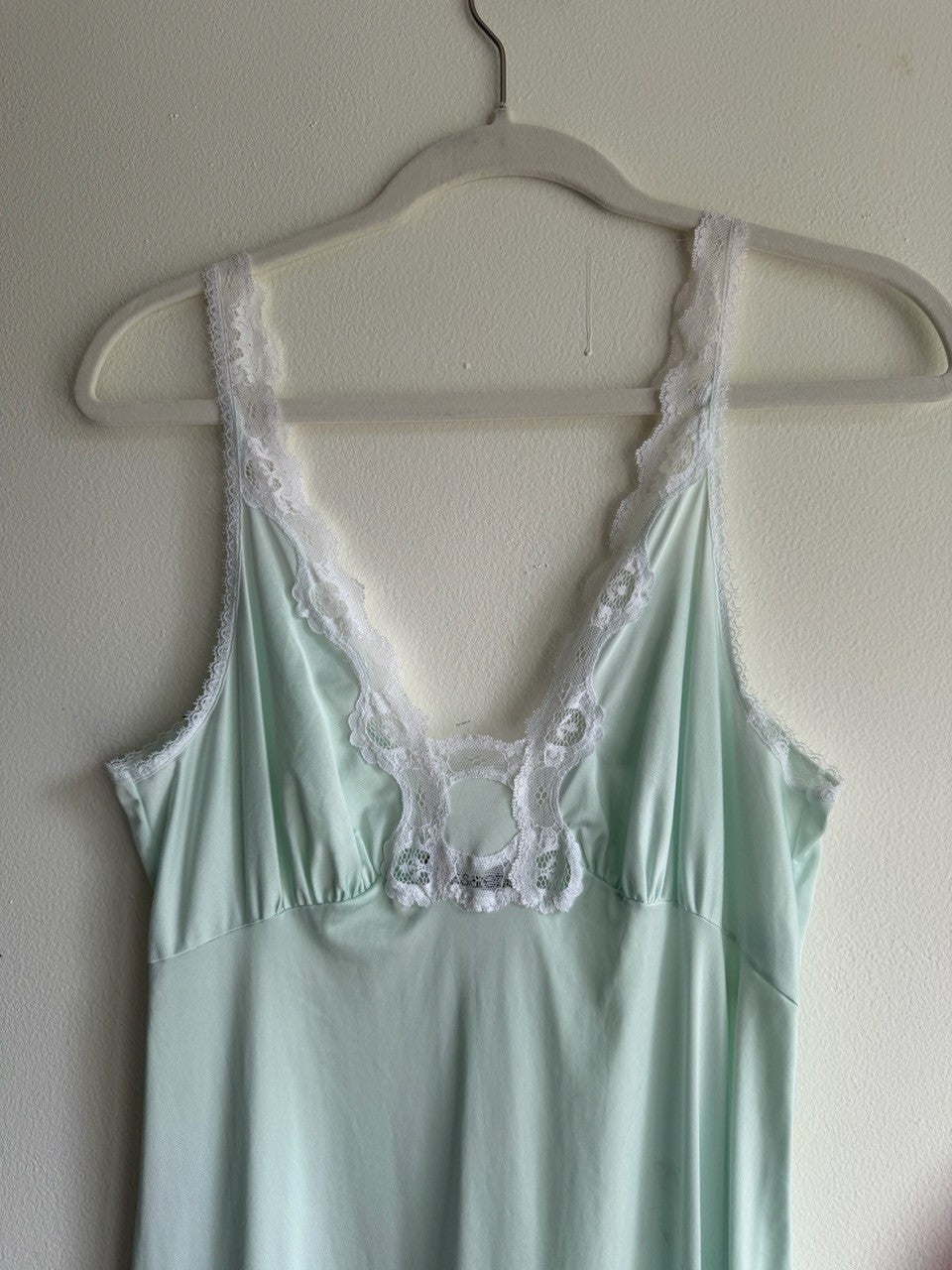 70s mint green lace trim slip dress/night gown