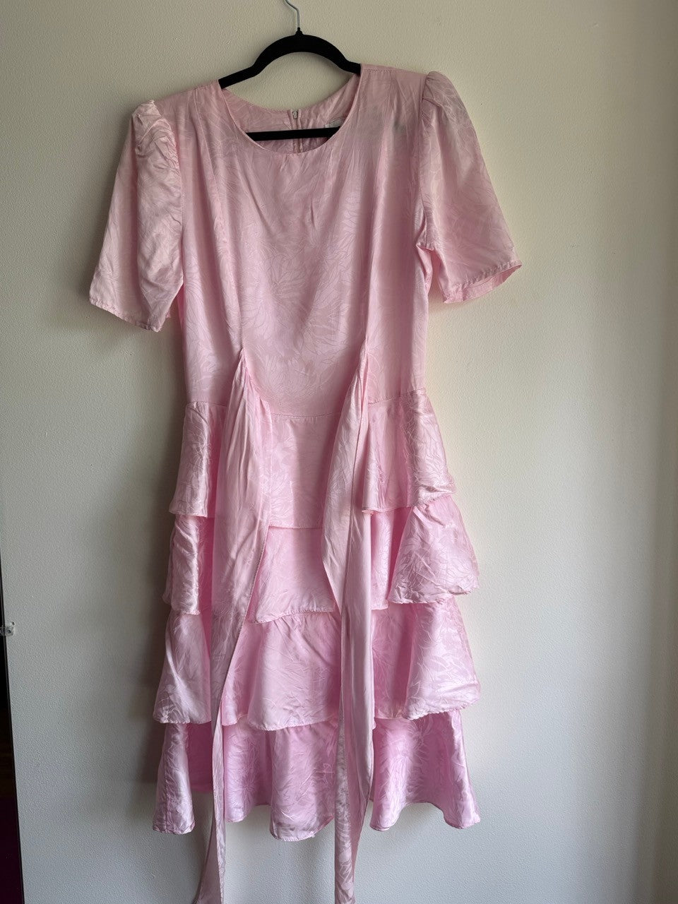 80s pink tiered ruffle skirt dress