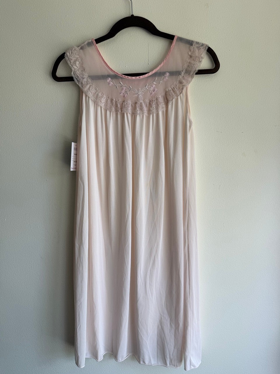 70s pale pink lace ruffle slip/nightie