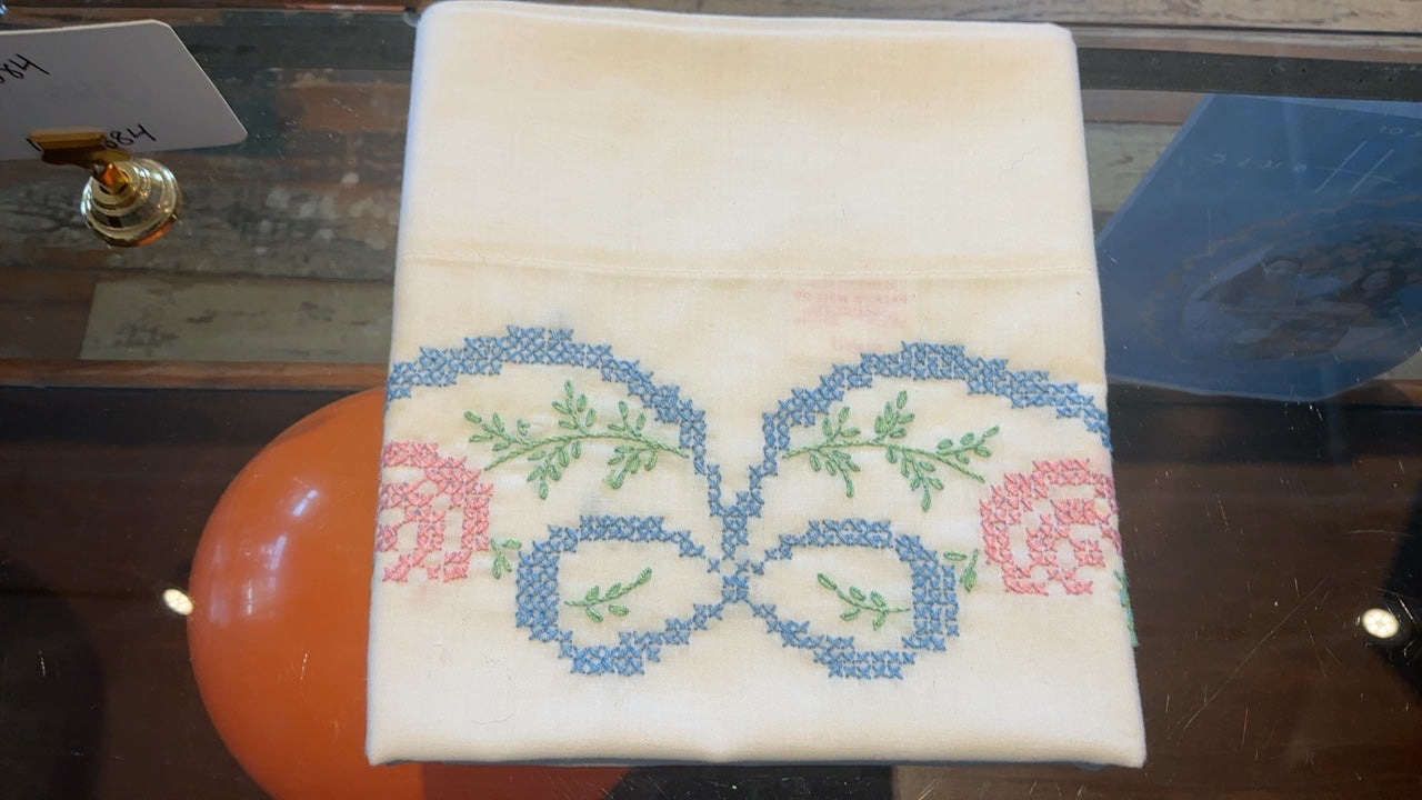 Embroidered Pillowcase (2)