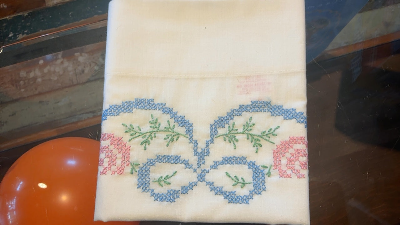 Embroidered Pillowcase (2)