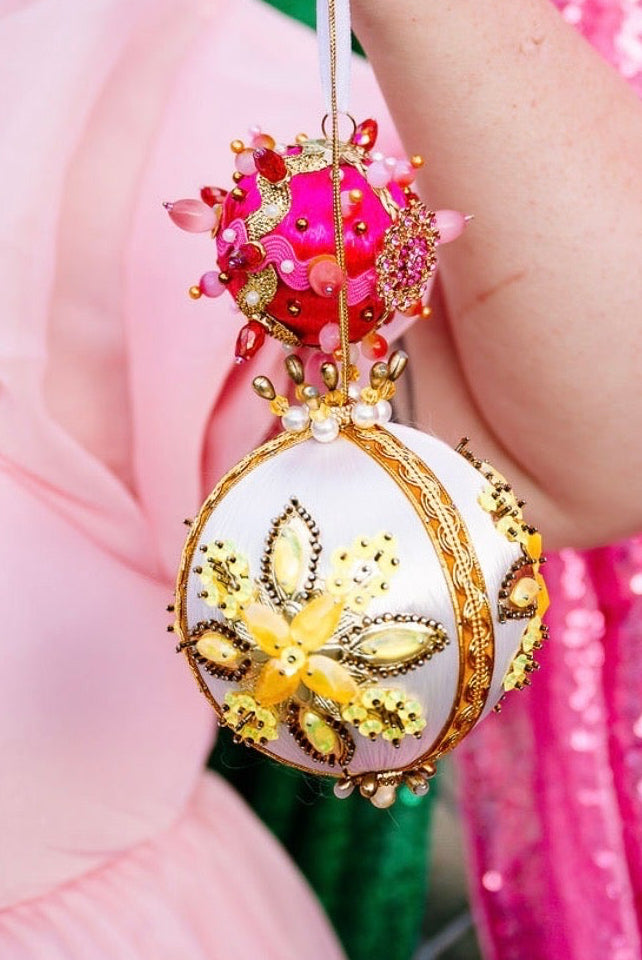 Wednesday, December 2nd 6-8pm: Vintage Inspired Stick Pin Ornament Craft Night with Rattlesnake Betty